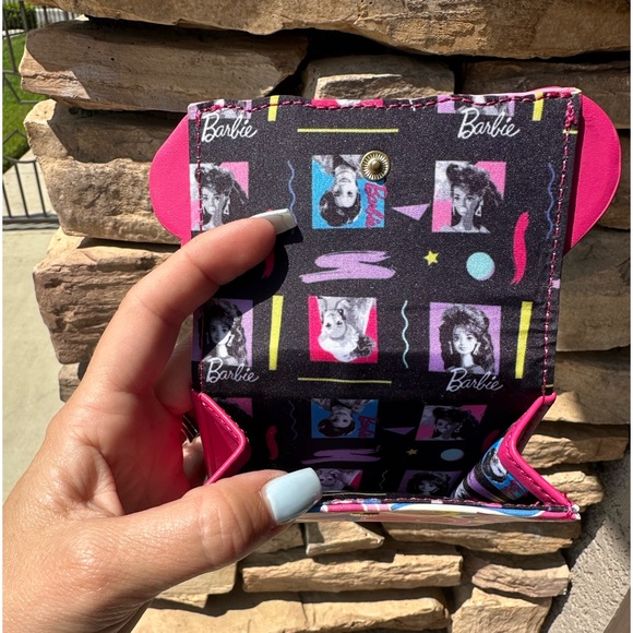Loungefly x Barbie 30th Anniversary Totally Hair 90's Inspired Bifold Wallet - Picture 5 of 5